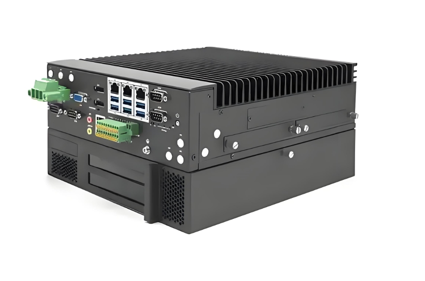 工業(yè)電腦的進化從基礎控制到智能決策的跨越